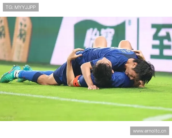 上海申花中场控制力不足,比赛节奏支撑面临考验 上海申花中场控制力不足,比赛节奏支撑面临考验