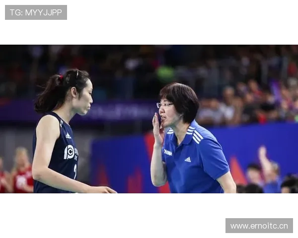 郎平退场后还能穿得这么高级，真当自己是排坛的章子怡？