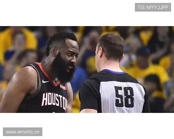 全面解析篮球比赛中出现复杂情况时判罚优先级规则如何执行